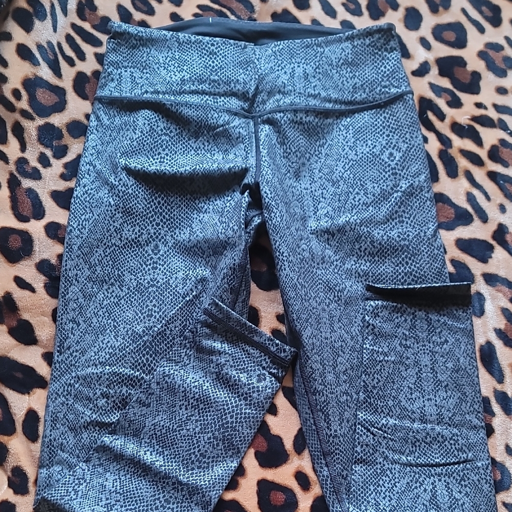 Snakeskin Print Leggings